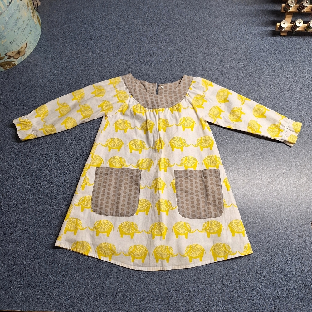 A-line Long Sleeved Elephant Dress Size 6Y, RN#110545